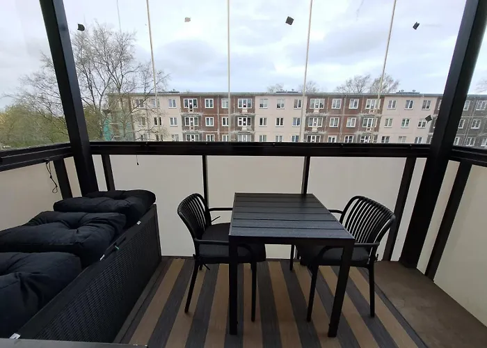 Apartment Comfortable Gerbera