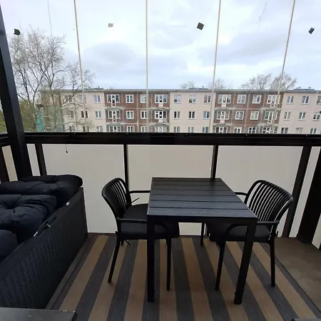 Apartment Comfortable Gerbera